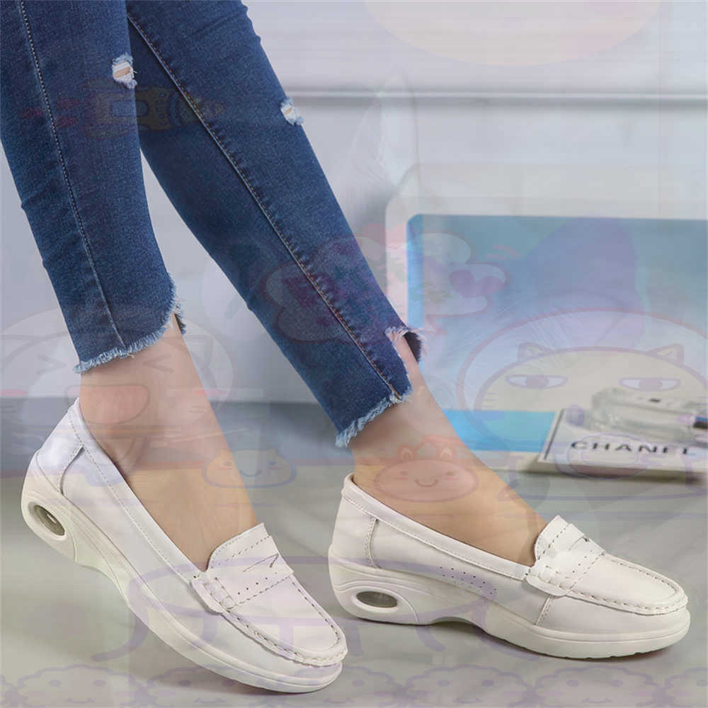 소프트 슬립 온 여성 대형 신발 워킹 테니스 스케이트  - Tech Accessories For Students 리뷰 및 가격